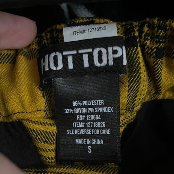 Hot Topic Yellow Plaid Pants With Detachable Chain - Picture 3 of 4